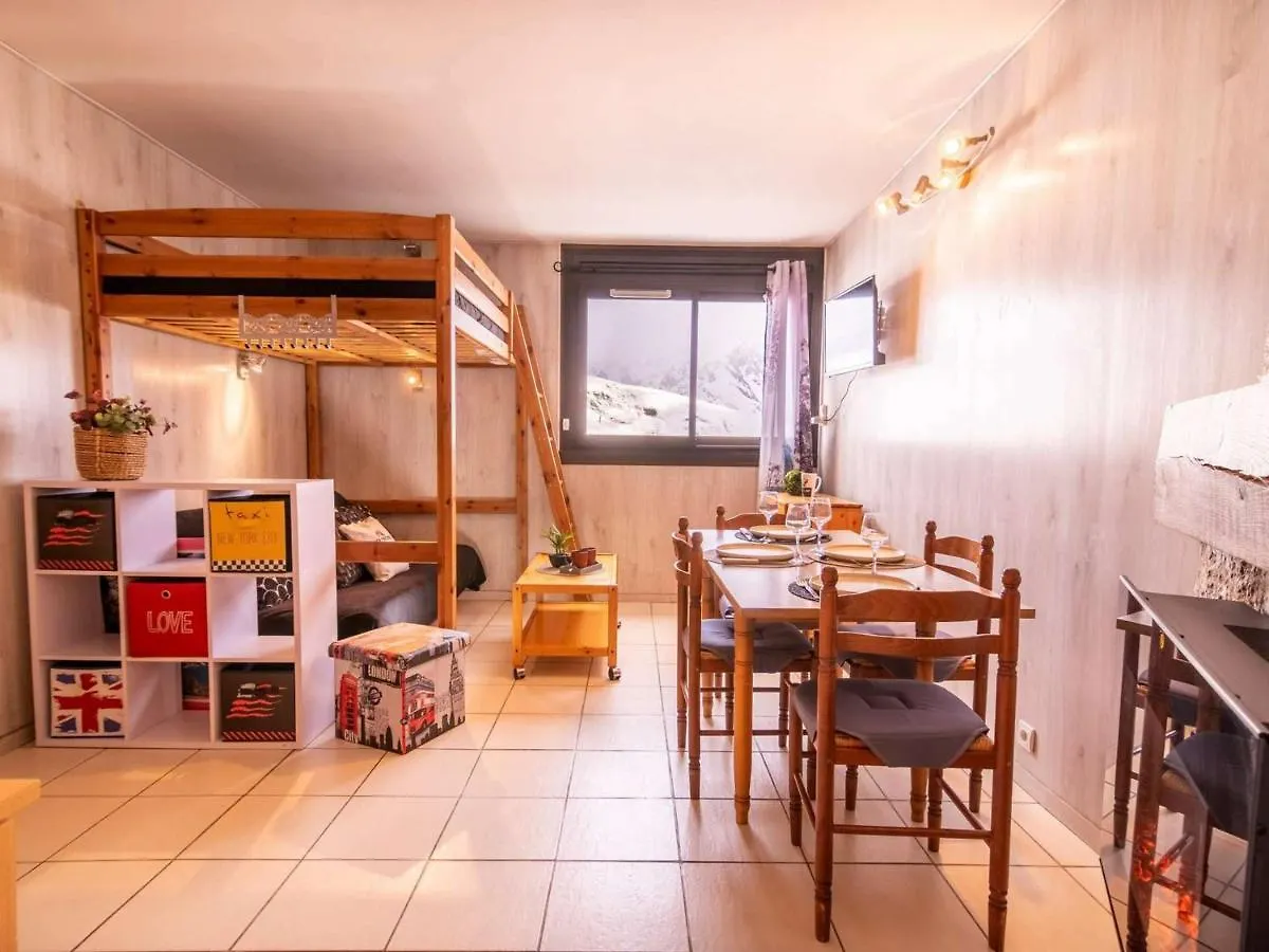 Apartment Studio Pour 4 Personnes A Saint Lary Pla D'Adet Avec Cuisine Et Tv - Fr-1-296-370 France